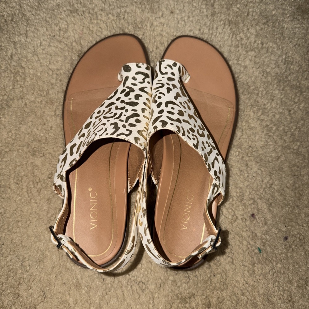 Vionic Ella Sandals Leopard Print 8.5M Gold Metallic Comfort Orthotic Slingback